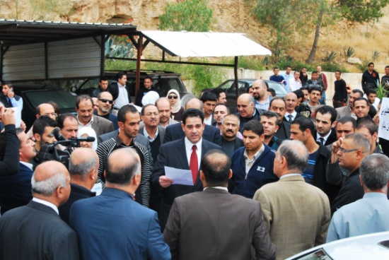 اعتصام في " جرش "  لرفض الواساطات بخصوص الطلبة المفصولين ( صور )