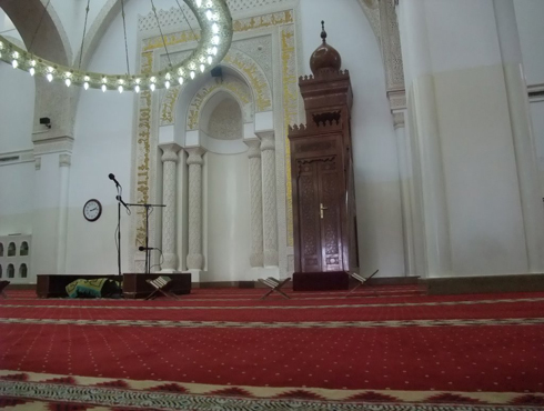وزير الاوقاف : ينقصنا 2600 إمام ولا مخصصات مالية وزير الاوقاف : ينقصنا 2600 إمام ولا مخصصات مالية