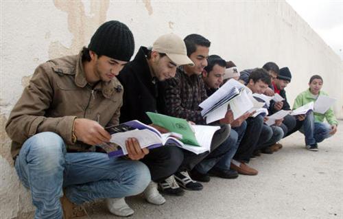 التربية تبدأ توزيع ارقام جلوس التوجيهي