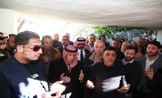مندوبا عن الملك.. العيسوي يشارك في تشييع جثمان ليث شبيلات مندوبا عن الملك.. العيسوي يشارك في تشييع جثمان ليث شبيلات