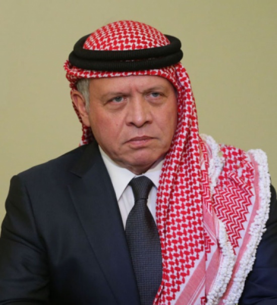 الملك يدين التفجير الإرهابي في مقديشو الملك يدين التفجير الإرهابي في مقديشو