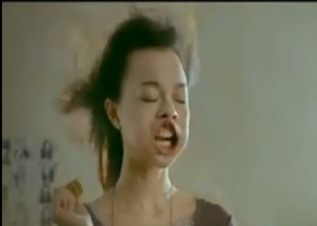 دعاية علك مضحكه