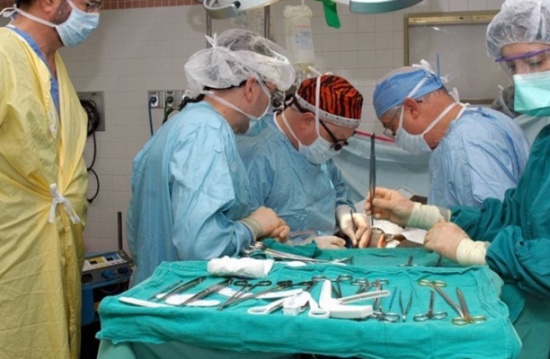 على غرار غوار الطوشة … عملية بواسير بالخطأ لرجل صيني