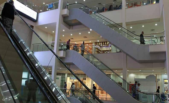 غضب في بغداد من أجل منع ايتام من دخول مول غضب في بغداد من أجل منع ايتام من دخول مول
