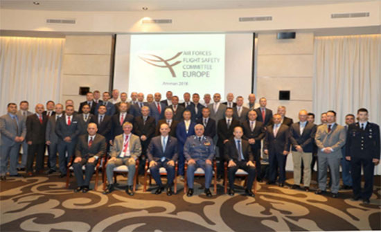 الأمير فيصل يفتتح مؤتمر السلامة الجوية الأمير فيصل يفتتح مؤتمر السلامة الجوية