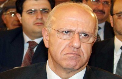 القضاء اللبناني يأمر بإعادة محاكمة وزير سابق