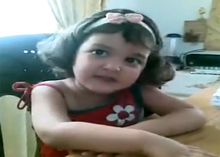 طفلة تجيب عن اسماء عواصم الدول