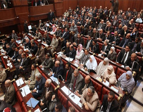 نواب مصريون: لم نصل الجمعة ونخشى الناس بعد تعويم الجنيه نواب مصريون: لم نصل الجمعة ونخشى الناس بعد تعويم الجنيه