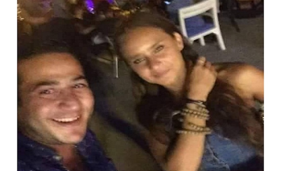 نيللي كريم تثير ضجة بصورتها مع "متحرش التجمع"