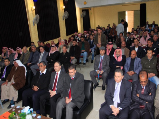 المجالي يكرم العاملين في مبادرة " بصمة خير" المجالي يكرم العاملين في مبادرة " بصمة خير"