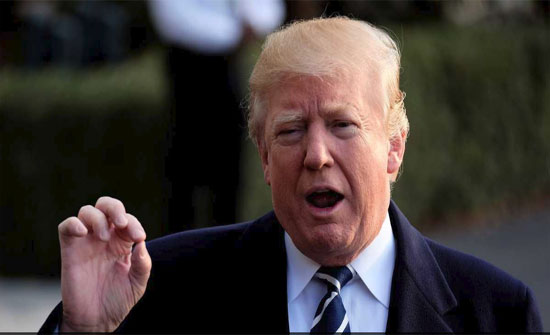 ترامب "في خطر" بعد تغريدات عن تحقيق فلين