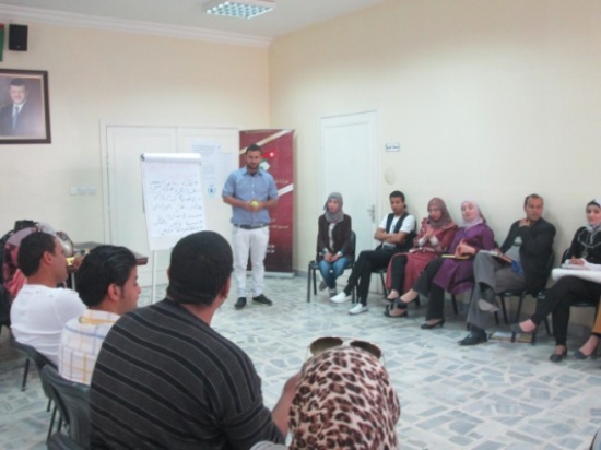 اختتام دورة تمكين الشباب في مجال الديمقراطية والمشاركة السياسية في الزرقاء اختتام دورة تمكين الشباب في مجال الديمقراطية والمشاركة السياسية في الزرقاء
