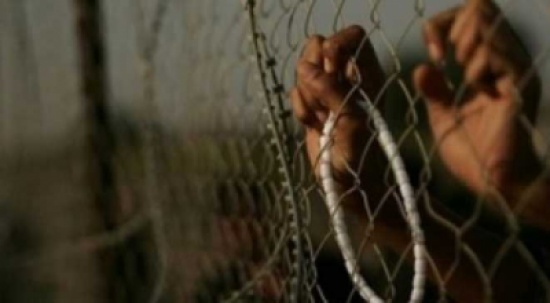 محاولة اغتيال لأسير فلسطيني بمعجون أسنان محاولة اغتيال لأسير فلسطيني بمعجون أسنان