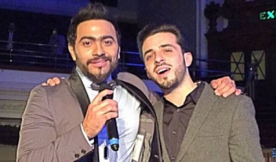 بالصور تامرحسني يفي بوعده لـ"زيد" بالصور تامرحسني يفي بوعده لـ"زيد"