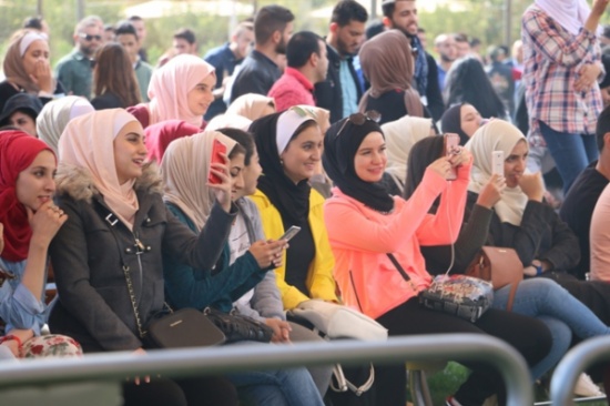 جامعة الشرق الأوسط تحتفي بطلبتها الجدد جامعة الشرق الأوسط تحتفي بطلبتها الجدد