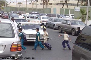 26طفلا يلقون حتفهم نتيجة دهسهم بالخطأ من قبل ابائهم 26طفلا يلقون حتفهم نتيجة دهسهم بالخطأ من قبل ابائهم