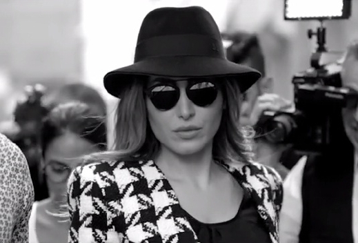 بالفيديو: يارا تشعل حماس جمهورها بميني كليب عايش بعيوني