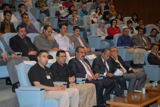 ندوة حوارية بين كلية الهندسة ومركز الملك عبدالله الثاني للتصميم