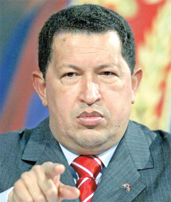  شافيز يطالب شعبه بالاستعداد لحرب ضد كولومبيا  