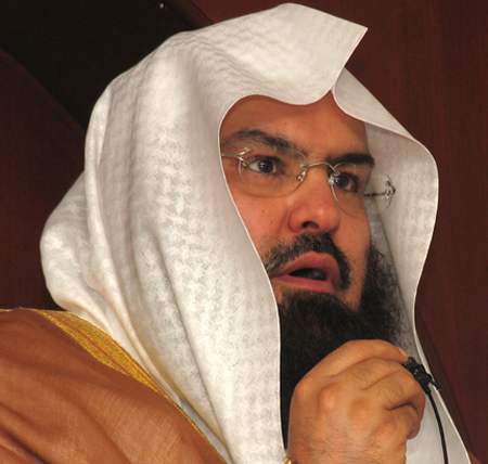 السديس يدعو المُغَرِّدين والمُتَوْتِرين إلى تقوى الله فيما يقولون ويكتبون السديس يدعو المُغَرِّدين والمُتَوْتِرين إلى تقوى الله فيما يقولون ويكتبون