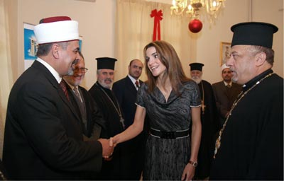 الملكة تزور المركز الأردني لبحوث التعايش الديني الملكة تزور المركز الأردني لبحوث التعايش الديني