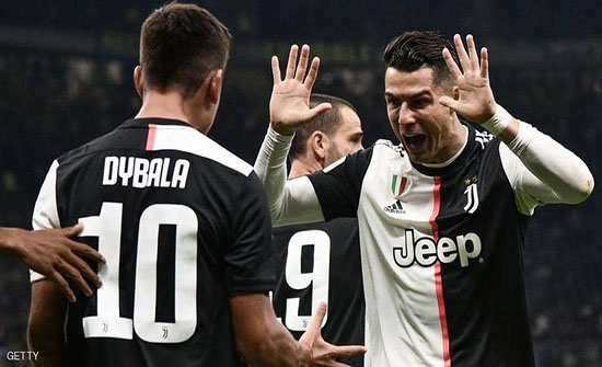 إيطاليا.. الحكومة تدعو اتحاد الكرة إلى "الخيار المؤلم"