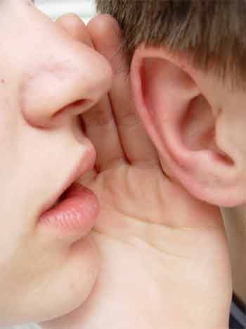 تأكيد علمي..لسان المرأة يكشف الأسرار بعد 47 ساعة !