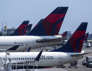 الولايات المتحدة ترفع الحظر على الرحلات الجوية إلى مطار بن غوريون في إسرائيل