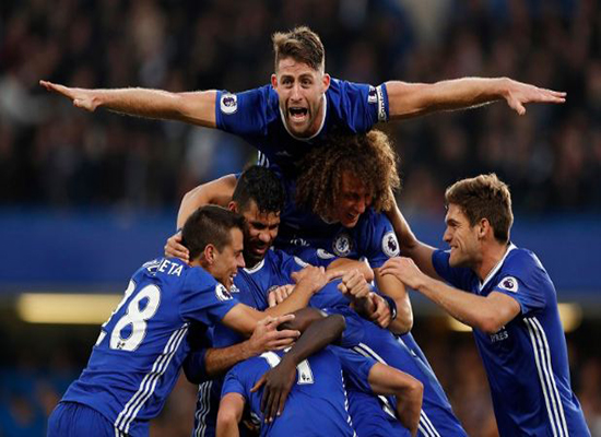 بالفيديو: تشيلسي يسحق يونايتد في ليلة العار لمورينيو