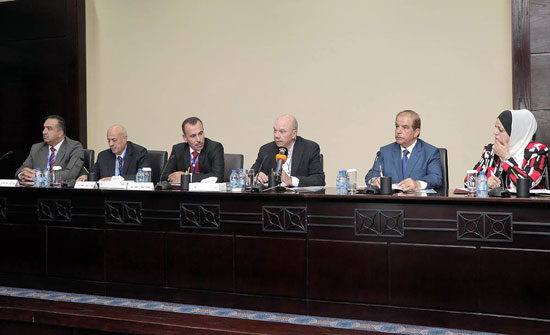 الفايز يؤكد أهمية الاستثمار بالشباب للنهوض بمستقبل الوطن الفايز يؤكد أهمية الاستثمار بالشباب للنهوض بمستقبل الوطن