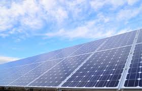 جمعية كفر عوان توفر خلايا شمسية لمواطني البلدة