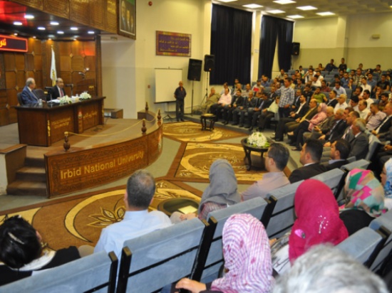 الطباع يحاضر بندوة في جامعة إربد حول الشراكة بين القطاع العام والخاص