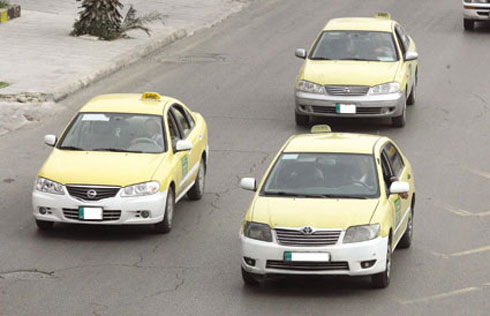 بالصورة : سائق تكسي يعمل بالمجان عن روح شهداء الكرك