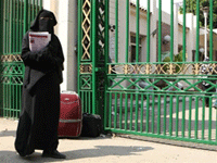 المحكمة الادارية تؤكد حظر ارتداء النقاب في الجامعات المصرية