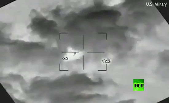 بالفيديو : المشاهد الأولى للغارة الأمريكية على مقر الحشد في العراق بالفيديو : المشاهد الأولى للغارة الأمريكية على مقر الحشد في العراق