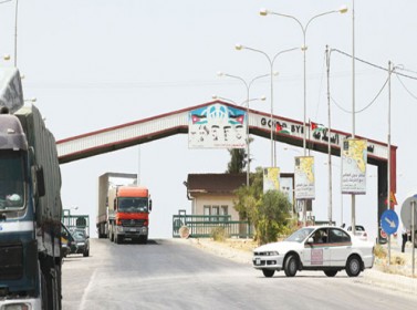 انفراج أزمة الشاحنات العالقة على الحدود مع العراق انفراج أزمة الشاحنات العالقة على الحدود مع العراق