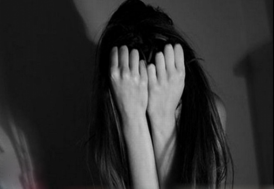 تفاصيل ابتزاز سعودي لـ”خطيبته” والاعتداء عليها تفاصيل ابتزاز سعودي لـ”خطيبته” والاعتداء عليها