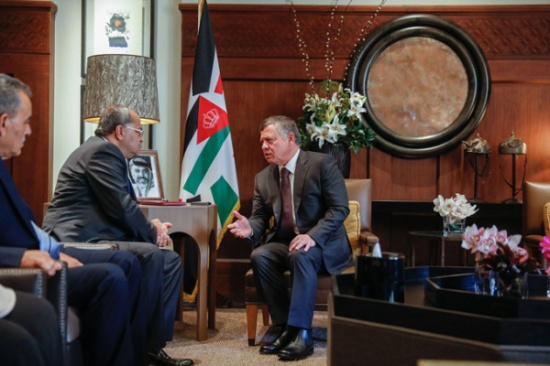 ليبرمان : لقاء نواب الكنسيت العرب بالملك عبدالله تحريض ضد اسرائيل ليبرمان : لقاء نواب الكنسيت العرب بالملك عبدالله تحريض ضد اسرائيل