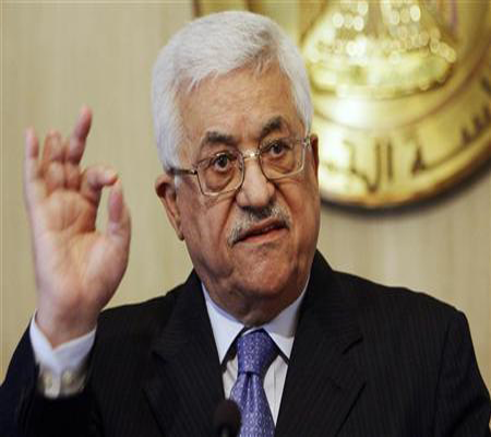 عباس: إحراق دمية تمثل أمير قطر لا يمثل موقف دولة فلسطين والشعب الفلسطيني عباس: إحراق دمية تمثل أمير قطر لا يمثل موقف دولة فلسطين والشعب الفلسطيني
