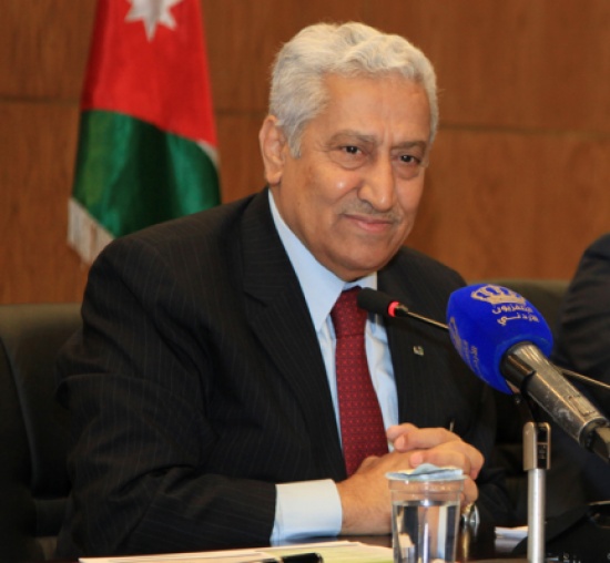 رئيس الوزراء يعقد مؤتمرا صحفيا السبت رئيس الوزراء يعقد مؤتمرا صحفيا السبت