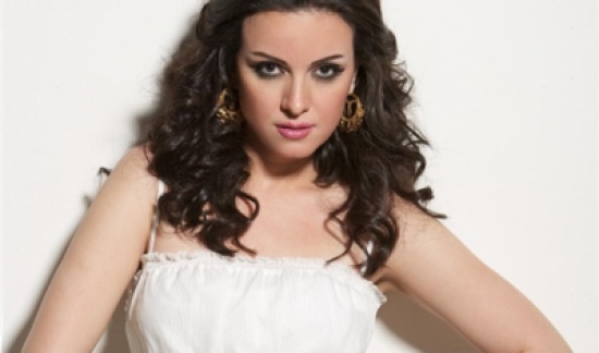 ريهام عبد الغفور بـ "ثلاثة وجوه" في رمضان المقبل