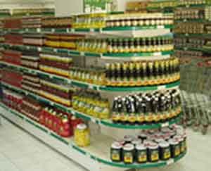 مطالب بتحسين اوضاع ورواتب900 عامل يعملون بخمس شركات 
