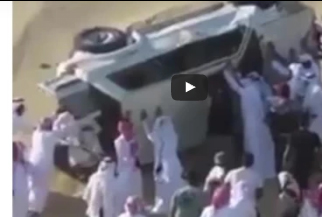 شاهد..  نهاية مأساوية لسائق يسير بسرعة عالية