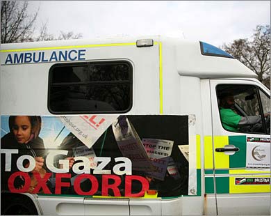 فعاليات نقابية وحزبية تستقبل الوفد الاردني في قافلة شريان الحياة 