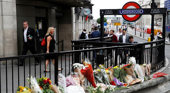 السلطات البريطانية : اعادة فتح جسر لندن وشارع بورو هاي