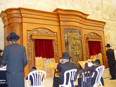 هجوم ثان على كنيس يهودي في جزيرة كريت اليونانية
