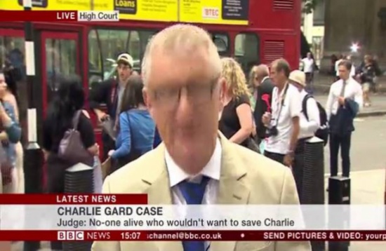 بالفيديو: حادث دهس في لندن خلال تغطية مباشرة لـ"BBC" بالفيديو: حادث دهس في لندن خلال تغطية مباشرة لـ"BBC"