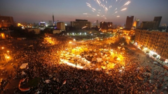 عودة الهدوء الى مصر ليلاً وتخوف من تجدد العنف بعد رفع حظر التجول عودة الهدوء الى مصر ليلاً وتخوف من تجدد العنف بعد رفع حظر التجول