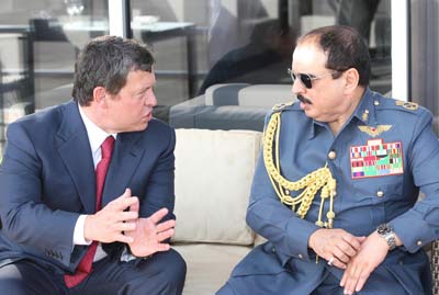 الملك يحضر معرض البحرين الدولي للطيران (محدث)