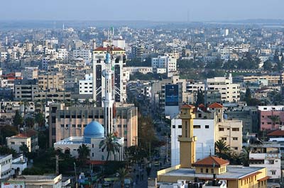 مائة فنان عربي بغزة قريبا